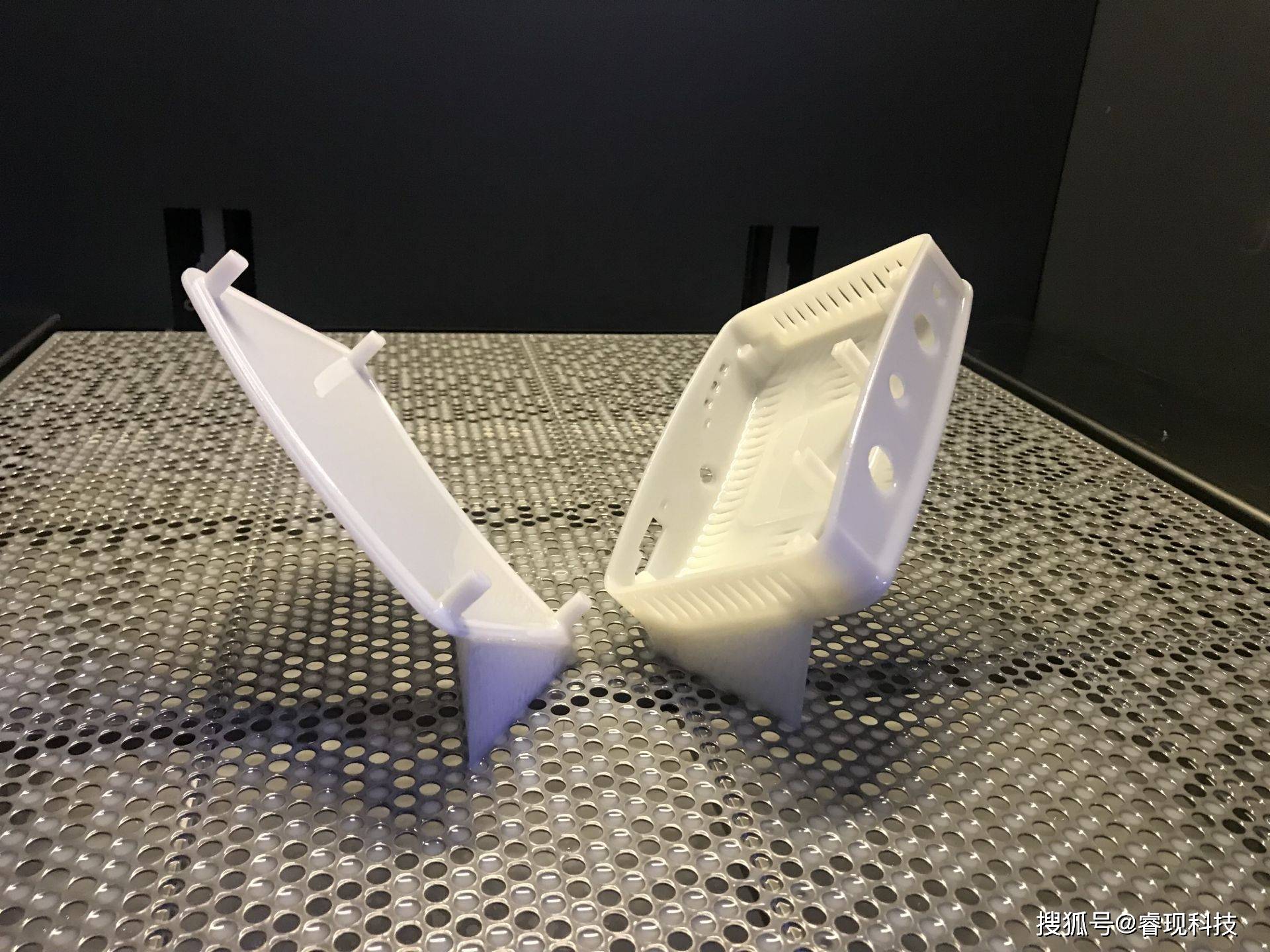 上海3D打印：SLS尼龍3D打印與SLA光固化3D打印那個(gè)好？
